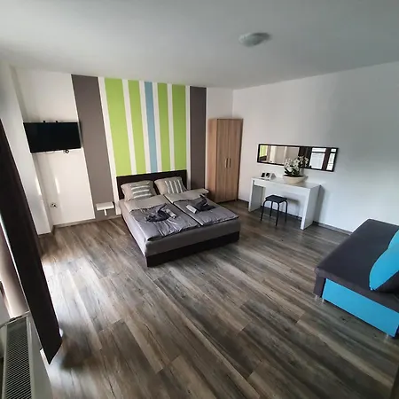 Lexi Studio Apartman Hajduszoboszlo Exterior photo