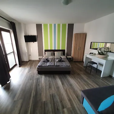 Lexi Studio Apartman Hajduszoboszlo Exterior photo